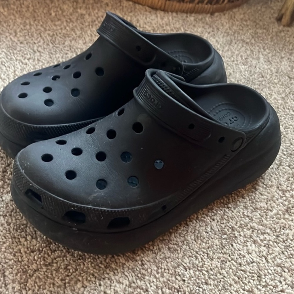 Platform crocs